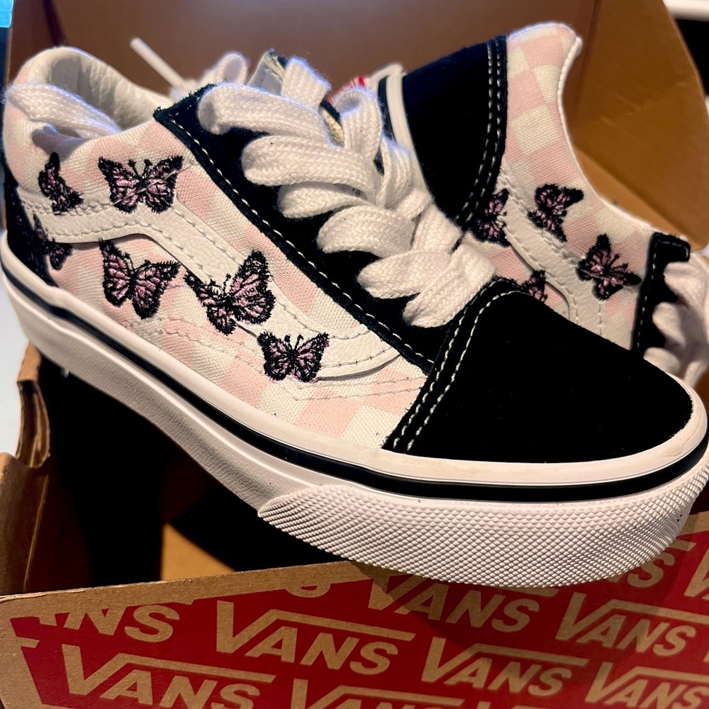 NEW- Vans Checkered and Floral Shoes, Toddler girl, Girl Shoes, Suede butterfly
